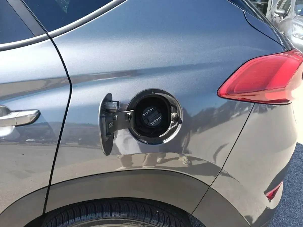 Usata Hyundai Tucson 116 CV (85 kW) 2018 Grigio SUV