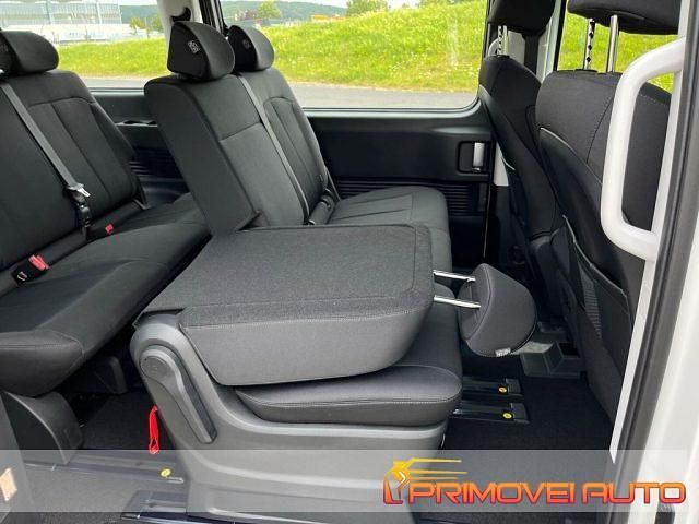 Usata Hyundai Staria Trend 177 CV (130 kW) 2024 Bianco Monovolume