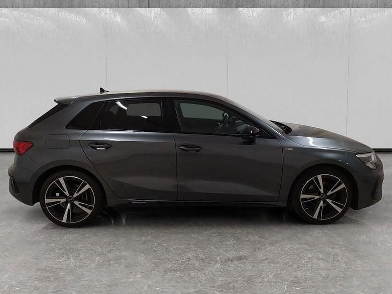 Usata Audi A3 S-Line 149 CV (109 kW) 2022 Grigio Berlina