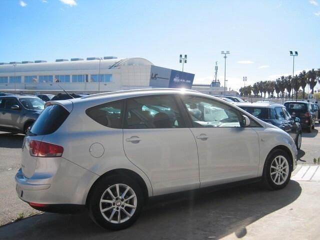 Usata Seat Altea XL Style 105 CV (77 kW) 2013 Argento Monovolume