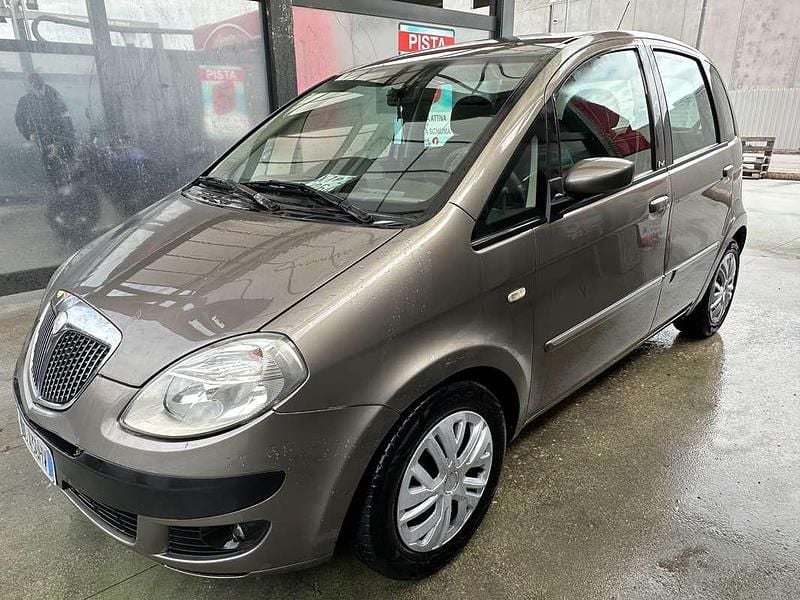 Usata Lancia Musa 90 CV (66 kW) 2007 Monovolume