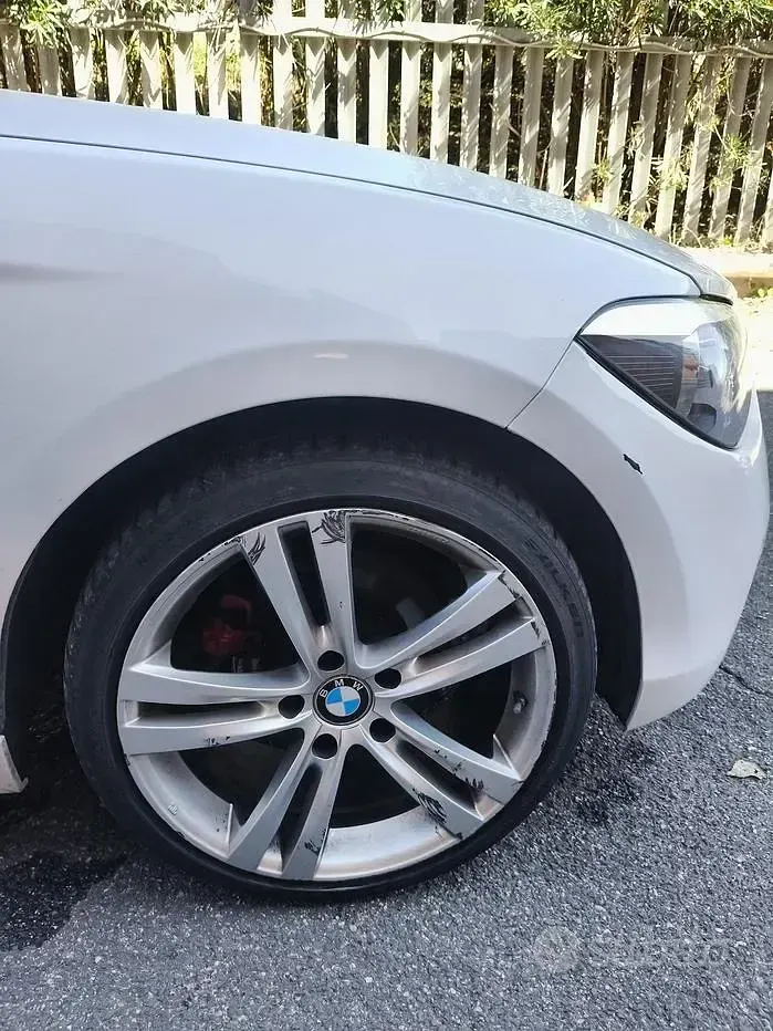 Usata BMW 118 Sport Line 143 CV (105 kW) 2014 Bianco Utilitaria
