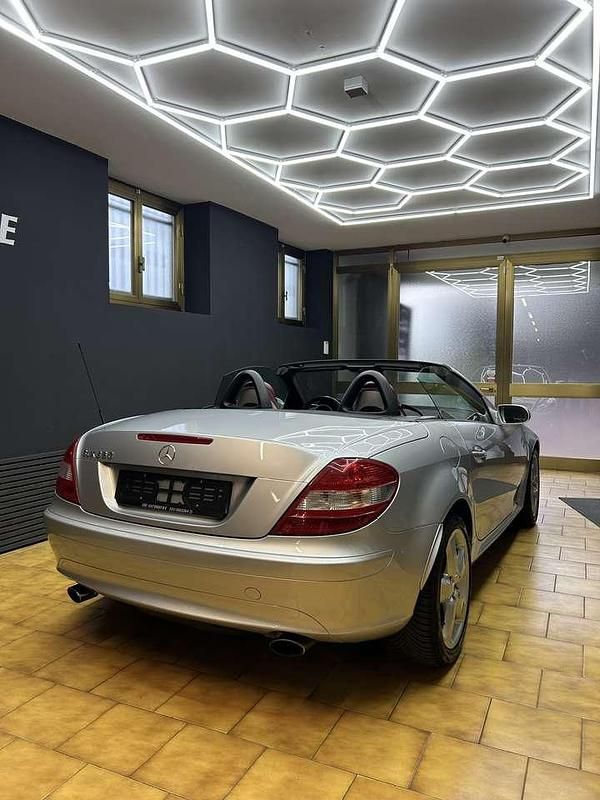 Usata Mercedes SLK350 272 CV (200 kW) 2004 Argento Cabrio