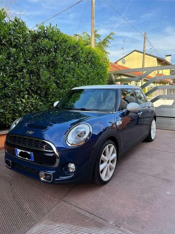 Blu/azzurro Usata 2016 Mini Cooper SD Business Due volumi | 13.500 € (Ottimo prezzo) - Immagine 1/4
