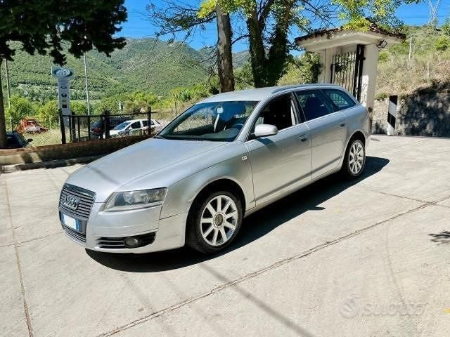 Argento Usata 2005 Audi A6 Station wagon | 4900 € (Super prezzo) - Immagine 1/4