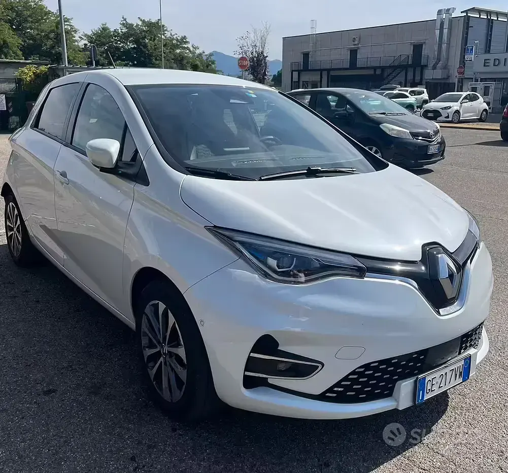 Usata Renault Zoe Intens 50 kW (69 CV) 2021 Bianco Utilitaria
