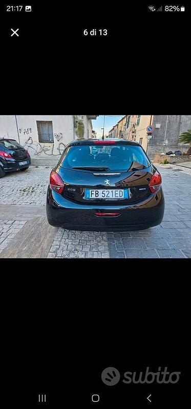 Usata Peugeot 208 2015 Utilitaria