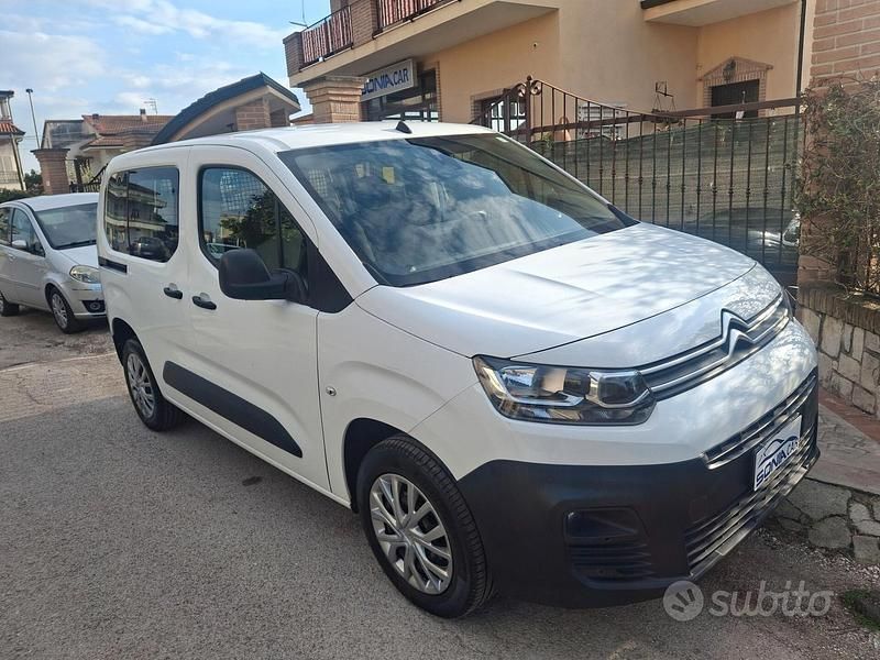 Usata Citroën Berlingo 102 CV (75 kW) 2021 Bianco Monovolume