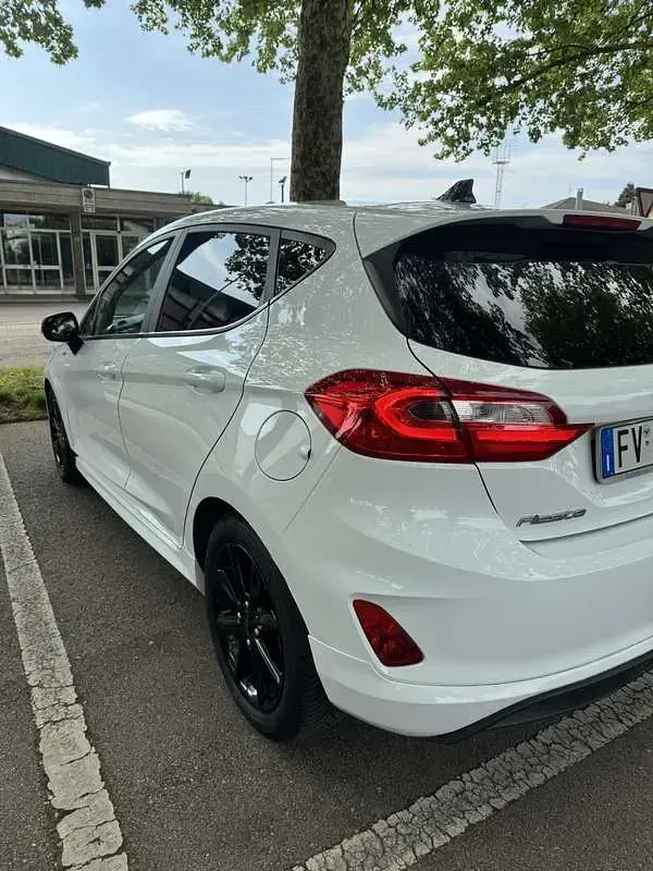 Usado Ford Fiesta ST-Line 101 HP (74 kW) 2019 Citadino