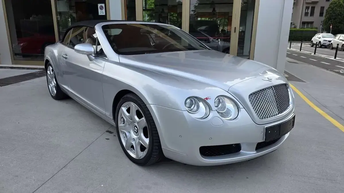 Usata Bentley Continental GT Convertible 559 CV (411 kW) 2007 Nero Cabrio