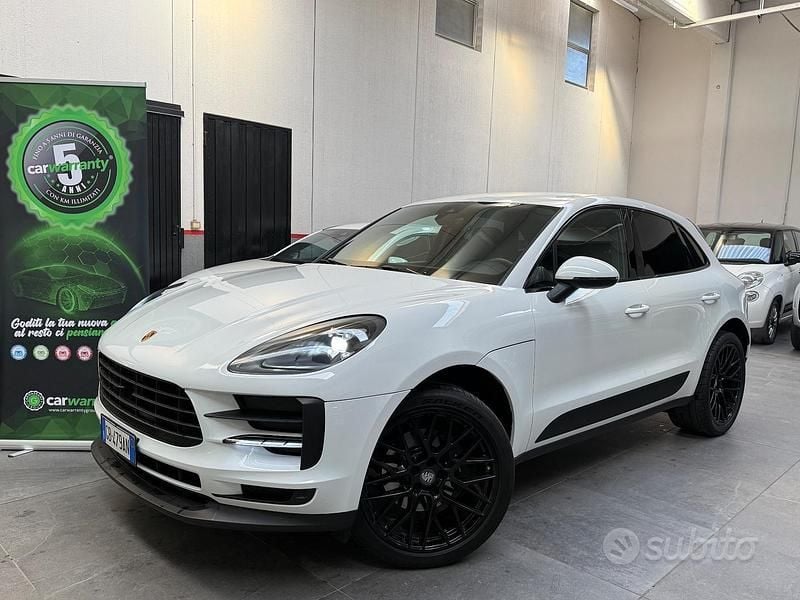 Arancione Usata 2020 Porsche Macan SUV | 45.999 € (Ottimo prezzo) - Immagine 1/4