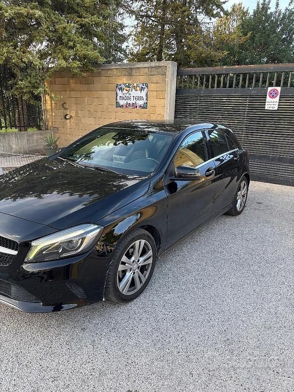 Usata Mercedes A180 2017 Nero Berlina