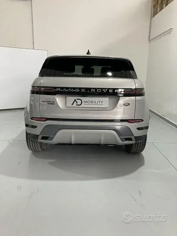 Usata Land Rover Range Rover evoque R-Dynamic 149 CV (109 kW) 2019 Argento SUV