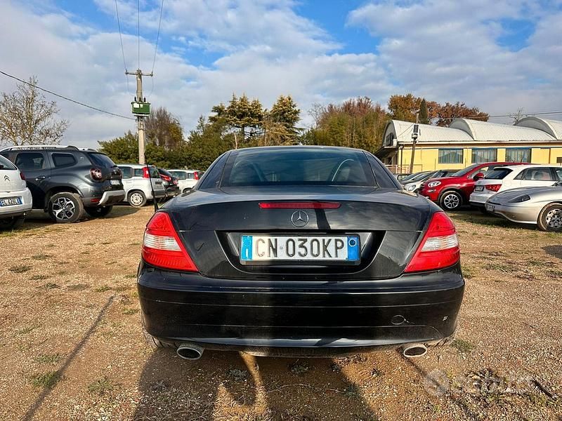 Usata Mercedes SLK200 163 CV (119 kW) 2004 Nero Cabrio