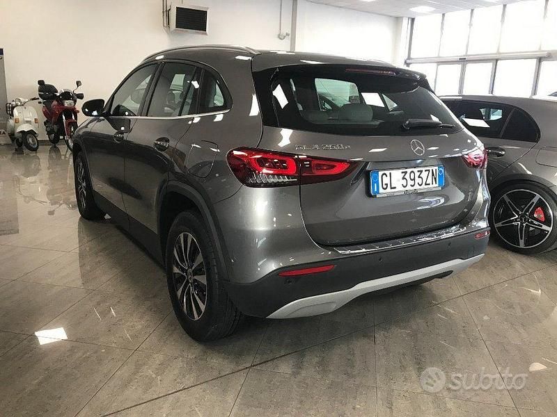 Usata Mercedes GLA250 Business 160 CV (117 kW) 2022 Grigio SUV