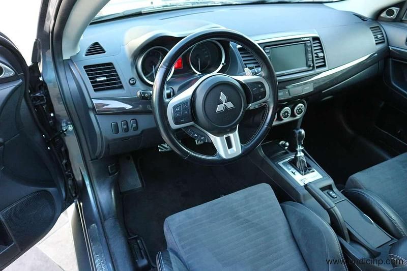 Usata Mitsubishi Lancer Evolution 295 CV (216 kW) 2008 Stone gray metallic Berlina