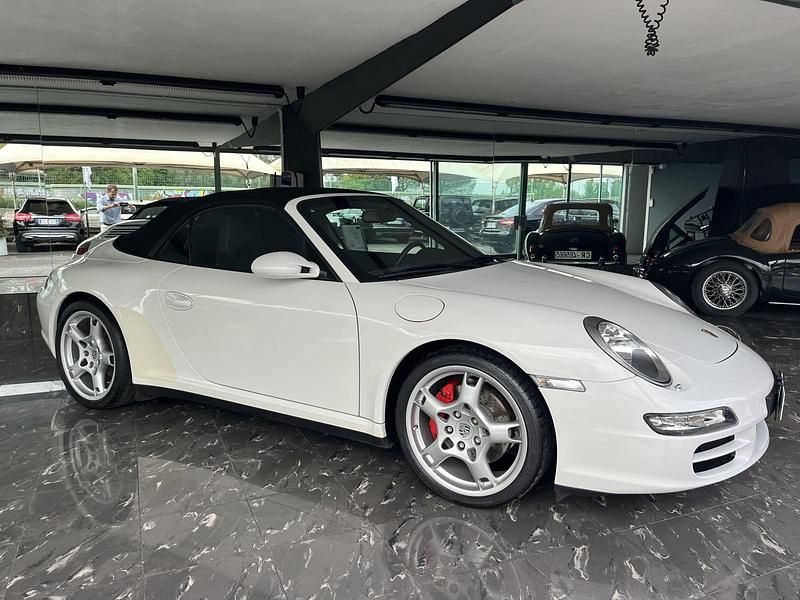 Usata Porsche 997 380 CV (279 kW) 2006 Nero Cabrio
