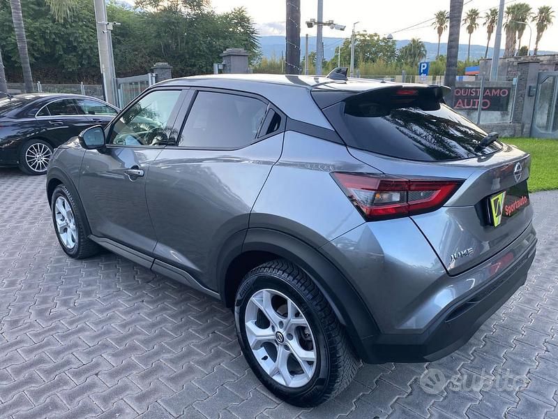 Usata Nissan Juke N-Connecta 114 CV (83 kW) 2022 Grigio SUV