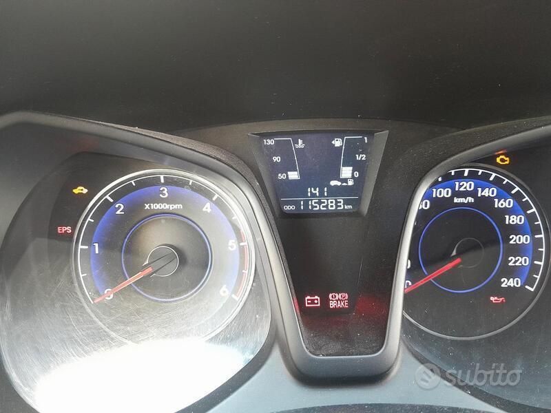 Grigio Usata 2010 Hyundai ix20 Due volumi | 6500 € - Immagine 1/4