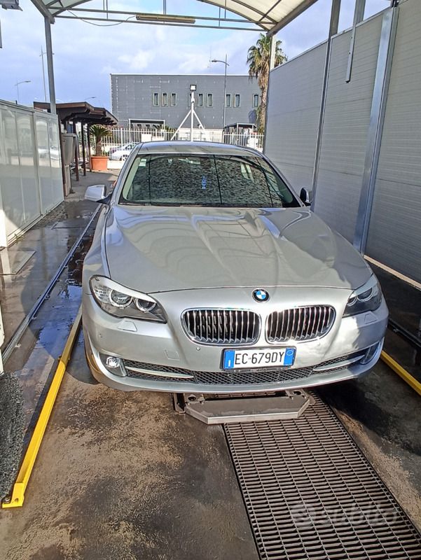 Usata BMW 520 184 CV (135 kW) 2010 Grigio Berlina