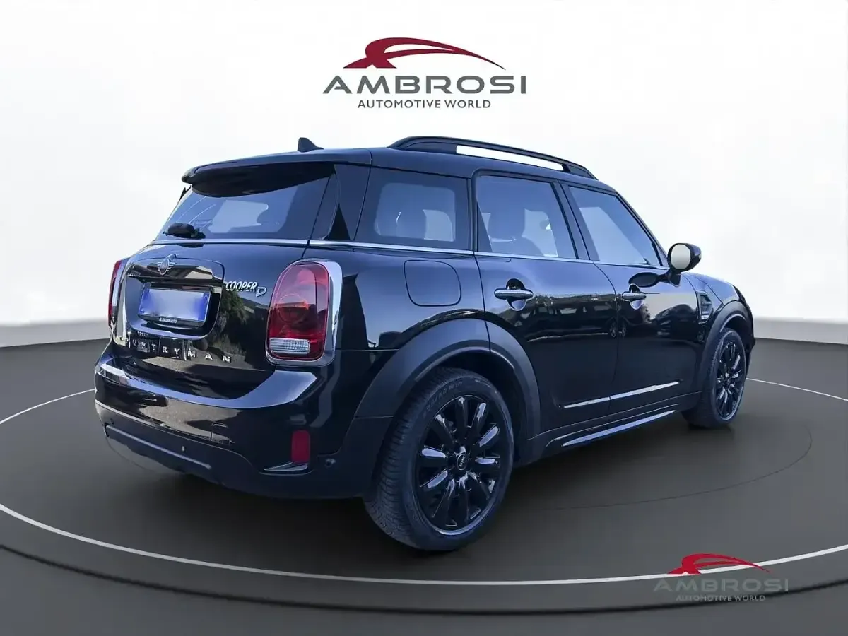 Begagnad Mini Cooper D Countryman 150 HK (110 kW) 2019 Svart SUV