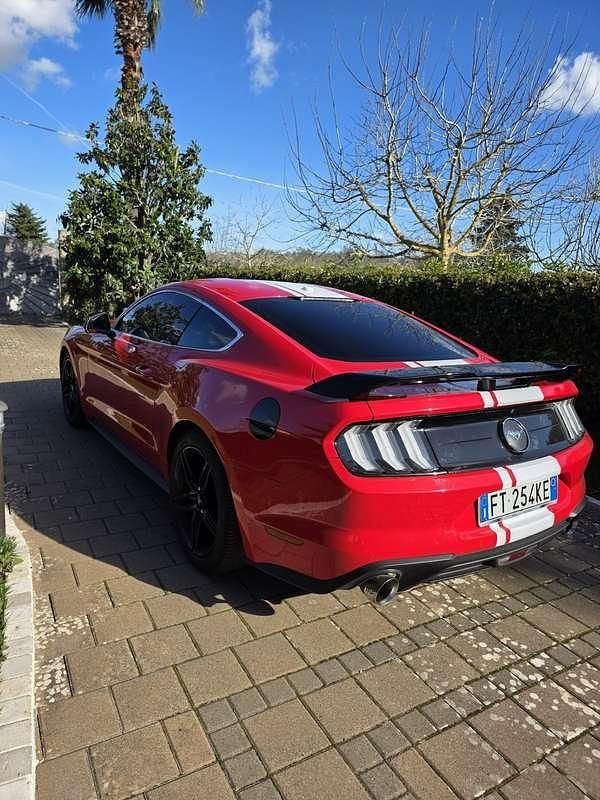 Usata Ford Mustang Convertible 317 CV (233 kW) 2019 Cabrio