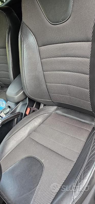 Usado Ford Kuga Business Edition 163 CV (119 kW) 2016 Blanco SUV