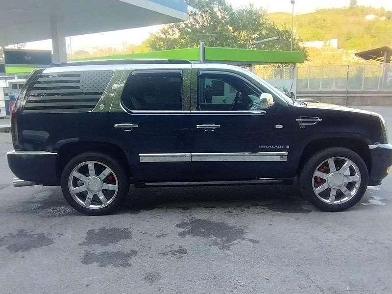 Usata Cadillac Escalade 409 CV (300 kW) 2007 Blu/azzurro SUV