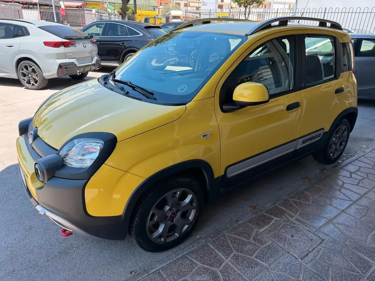 Usata Fiat Panda Cross Cross 95 CV (69 kW) 2017 Giallo Utilitaria