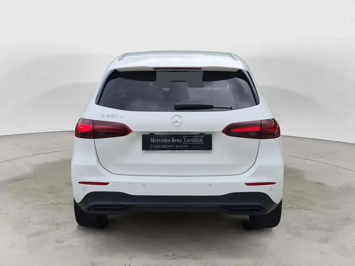 Usata Mercedes B250 Advanced 218 CV (160 kW) 2025 Bianco Utilitaria