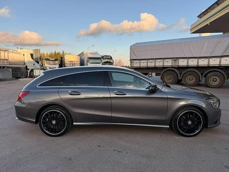 Grigio Usata 2015 Mercedes CLA180 Shooting Brake AMG Station wagon | 12.000 € (Cara) - Immagine 1/4