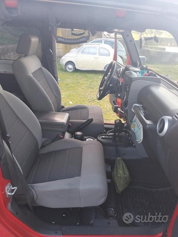 Usata Jeep Wrangler Sport 177 CV (130 kW) 2010 Rosso SUV