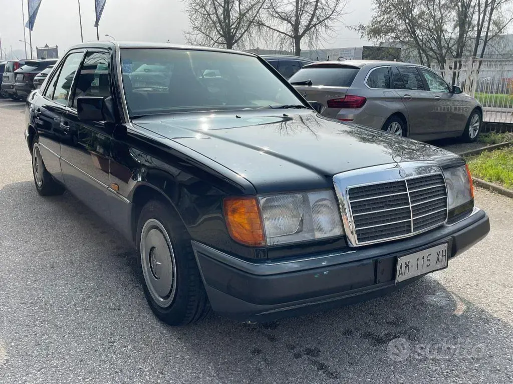Usata Mercedes E200 122 CV (89 kW) 1991 Berlina
