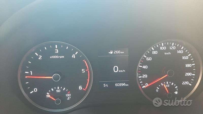 Usata Kia Stonic Style 110 CV (80 kW) 2018 Nero SUV