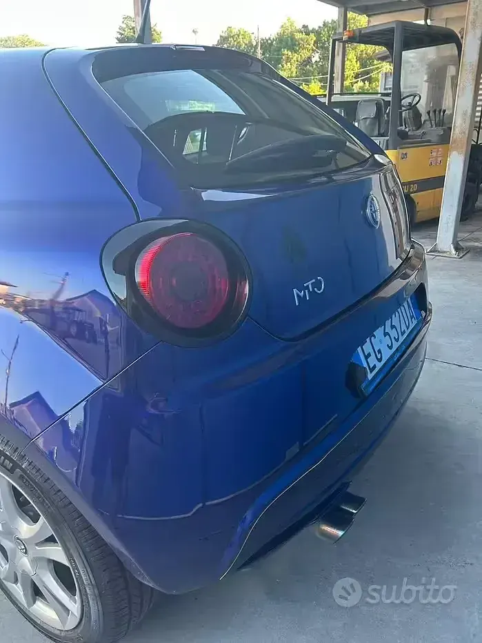Usata Alfa Romeo MiTo 79 CV (58 kW) 2011 Bluazzurro Utilitaria