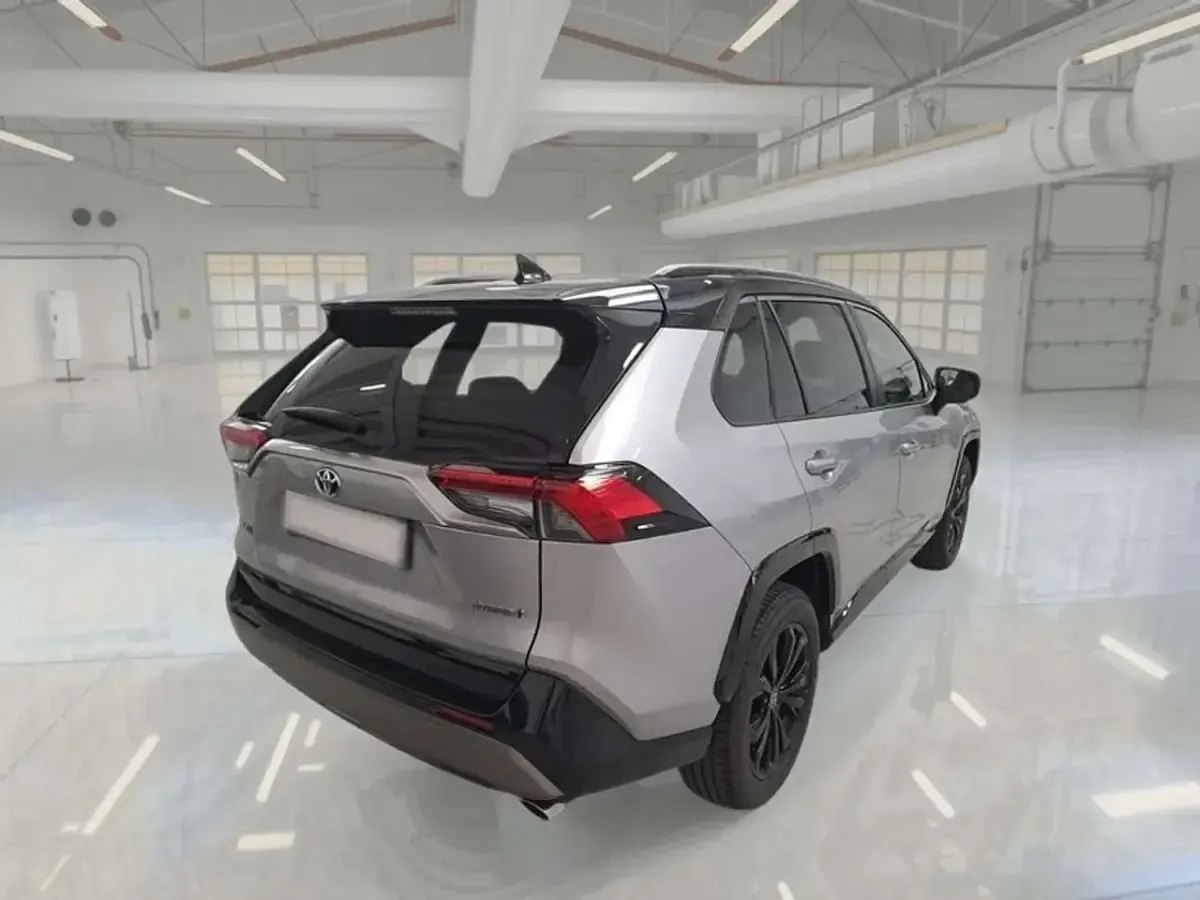 Usata Toyota RAV4 Hybrid Style 178 CV (130 kW) 2022 Grigio SUV