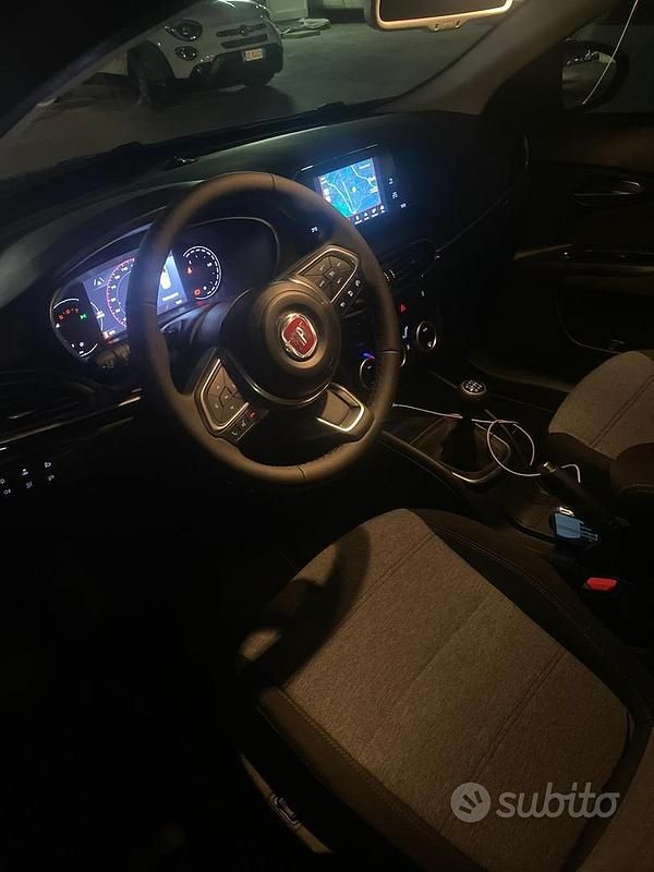 Usata Fiat Tipo Cross 131 CV (96 kW) 2022 Utilitaria