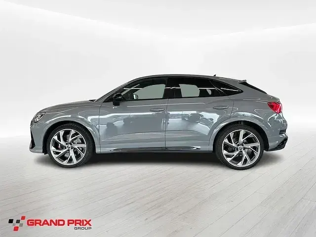 Usata Audi RS Q3 Sportback Ambiente 400 CV (294 kW) 2022 Grigio nardò SUV