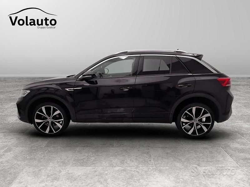 Usata VW T-Roc R-line 150 CV (110 kW) 2023 Nero SUV
