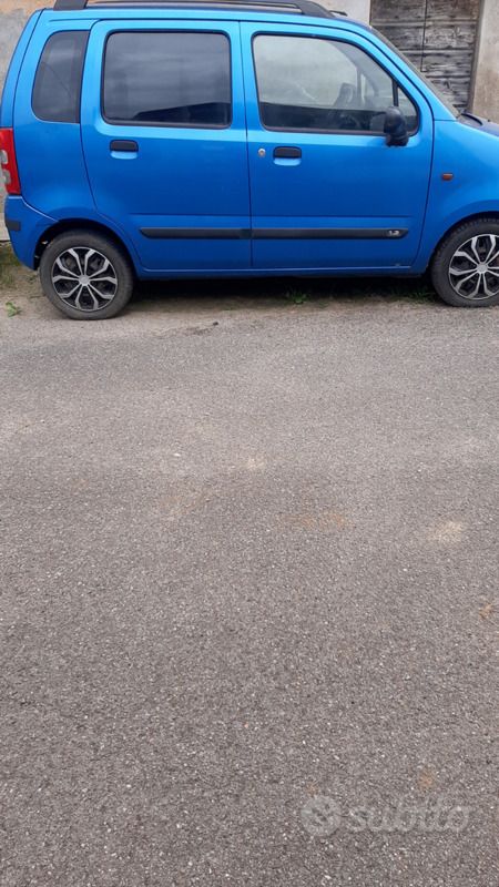Usata Suzuki Wagon R+ 76 CV (55 kW) 2004 Blu Monovolume