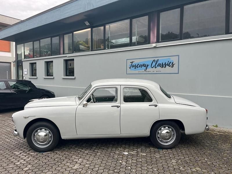 Occasion Alfa Romeo 1900 Super 91 ch (66 kW) 1955 Gris Berline
