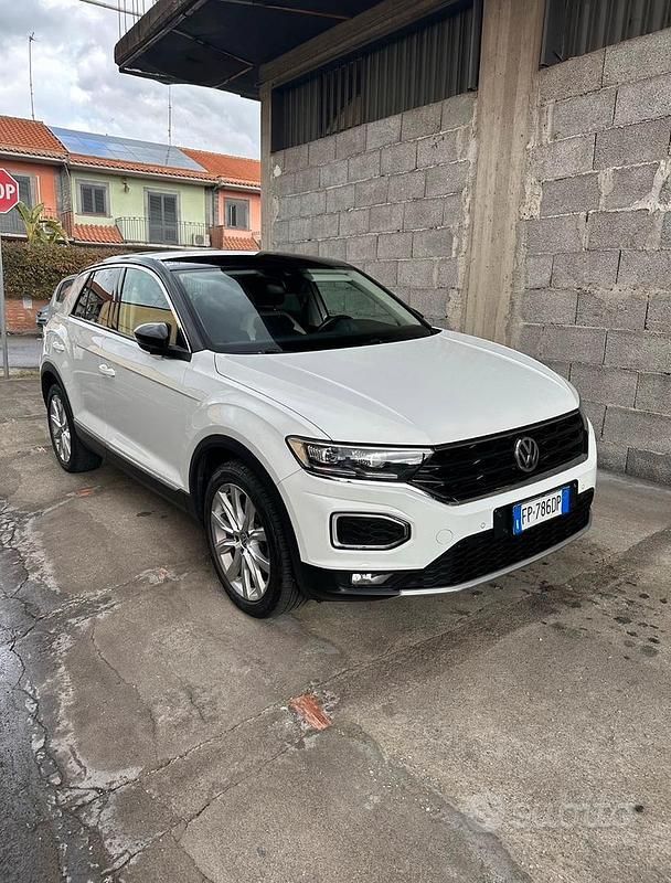 Usata 2018 VW T-Roc SUV | 15.500 € (Super prezzo) - Immagine 1/4