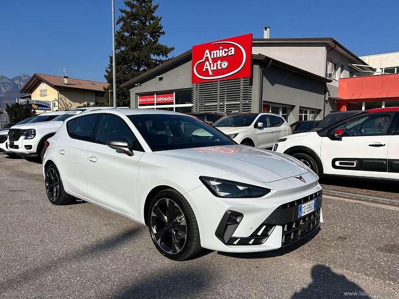 Usata Cupra Leon 150 CV (110 kW) 2025 Bianco Berlina
