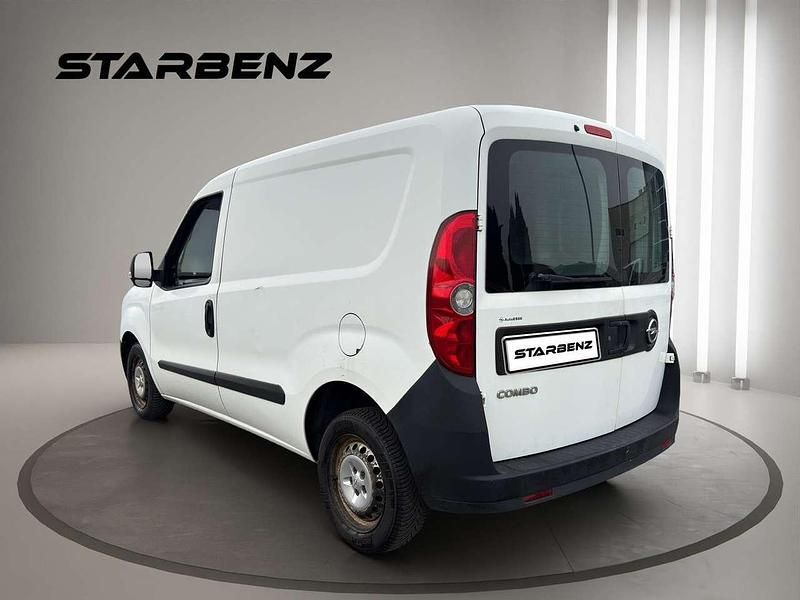 Usata Opel Combo 105 CV (77 kW) 2017 Bianco Monovolume