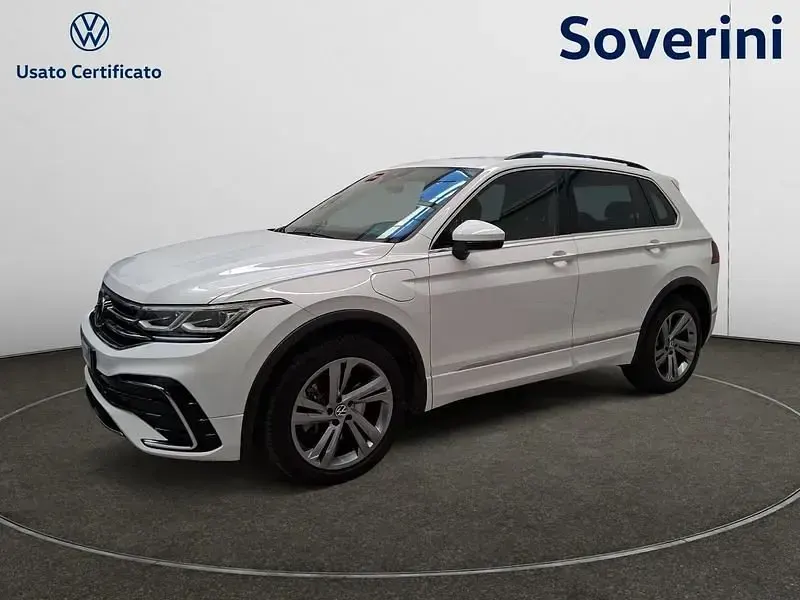 Käytetty VW Tiguan R-line 245 HP (180 kW) 2022 Katumaasturi
