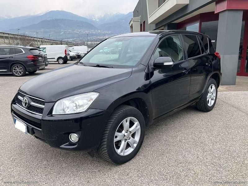 Begagnad Toyota RAV4 150 HK (110 kW) 2010 Svart SUV