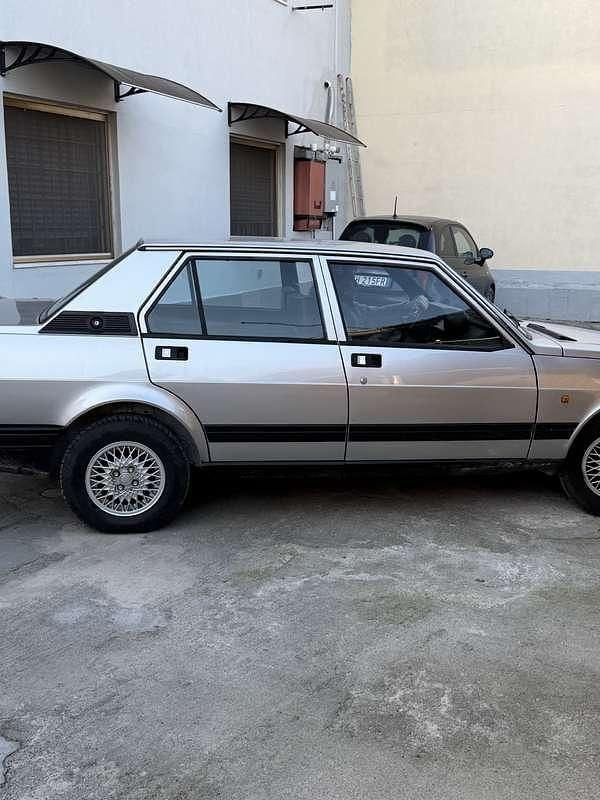 Usata Alfa Romeo Giulietta 109 CV (80 kW) 1983 Berlina