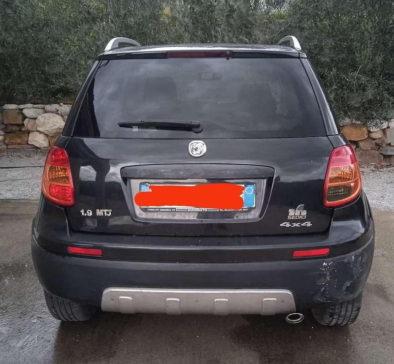 Usata Fiat Sedici Dynamic 120 CV (88 kW) 2008 SUV