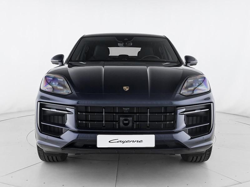 Nuova Porsche Cayenne Coupe 353 CV (259 kW) 2026 Blu algarve metallizzato SUV