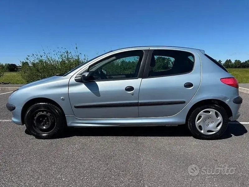 Usata Peugeot 206 60 CV (44 kW) 2001 Grigio Berlina